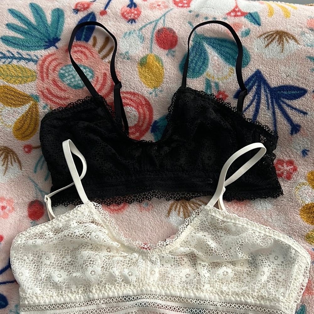 Victoria Secret Bralette Bundle Size Small